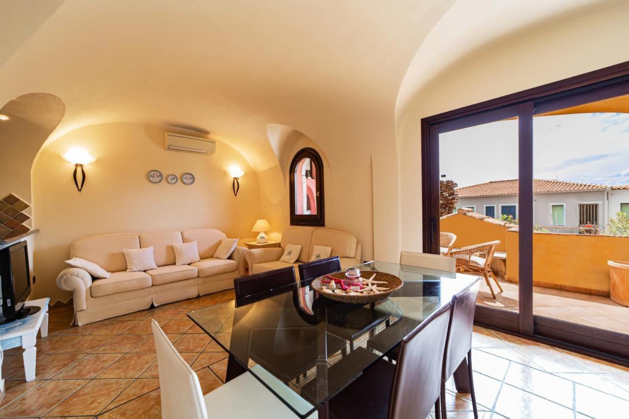 Le Pergole 02 - Trilocale Con Posto Auto Apartment La Maddalena  Bagian luar foto